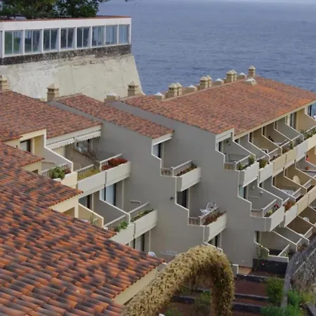 Con Piscina Y Vistas Al Mar Sobre Acantilado Apartment *